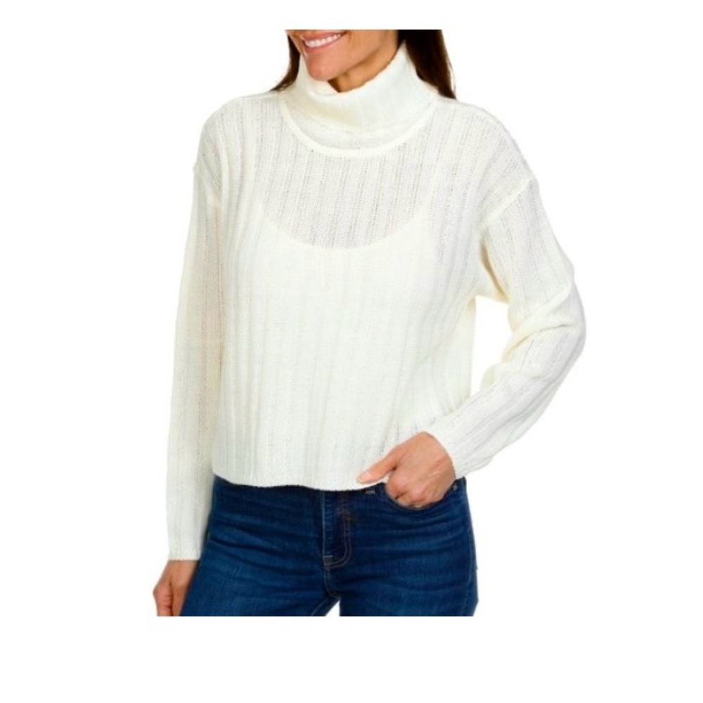 FCT With Love 💕 Sz M Ivory Turtleneck Sweater NWT